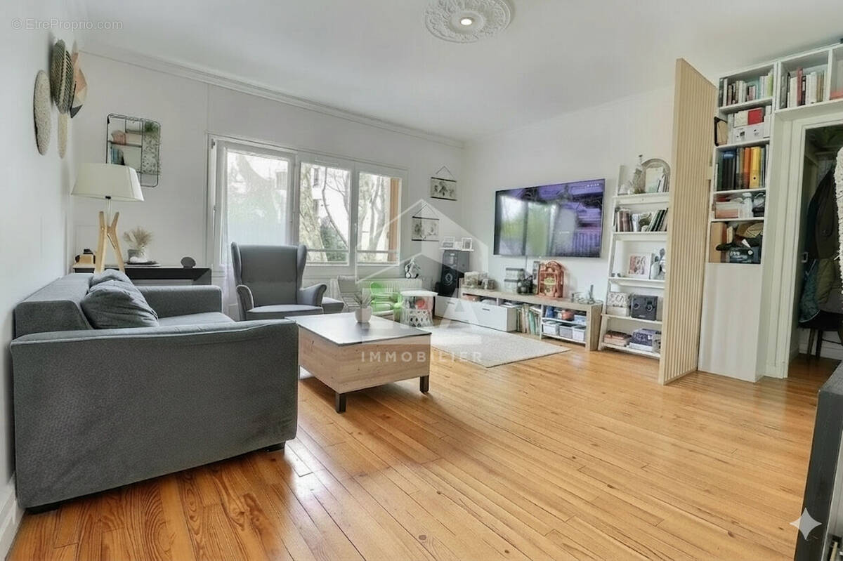 Appartement à L'ILE-SAINT-DENIS