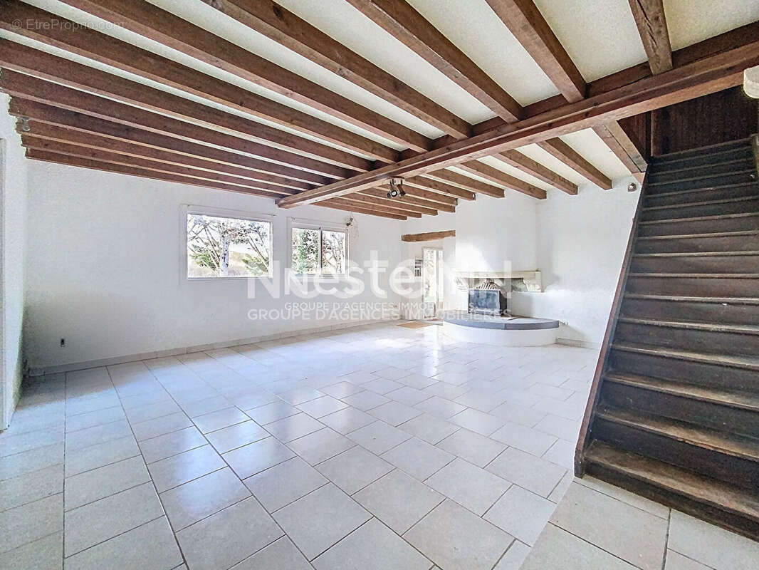 Maison à SEISSAN