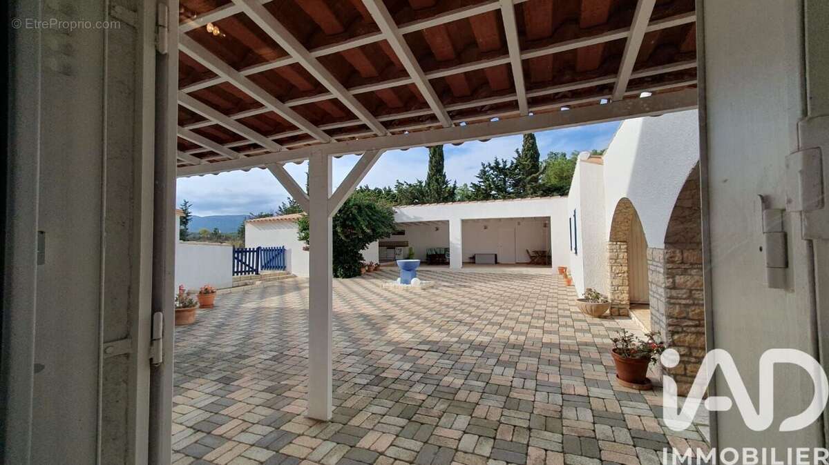 Maison 298 m² à La Palme  - photo 5