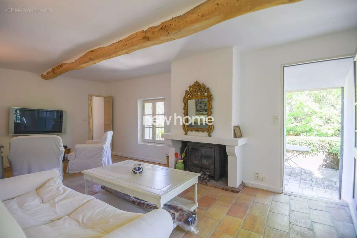 Maison à LORGUES