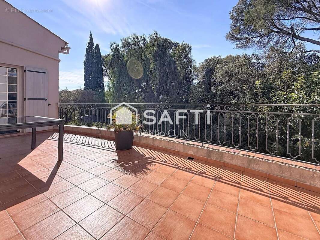 Photo 2 - Appartement à SAINT-RAPHAEL