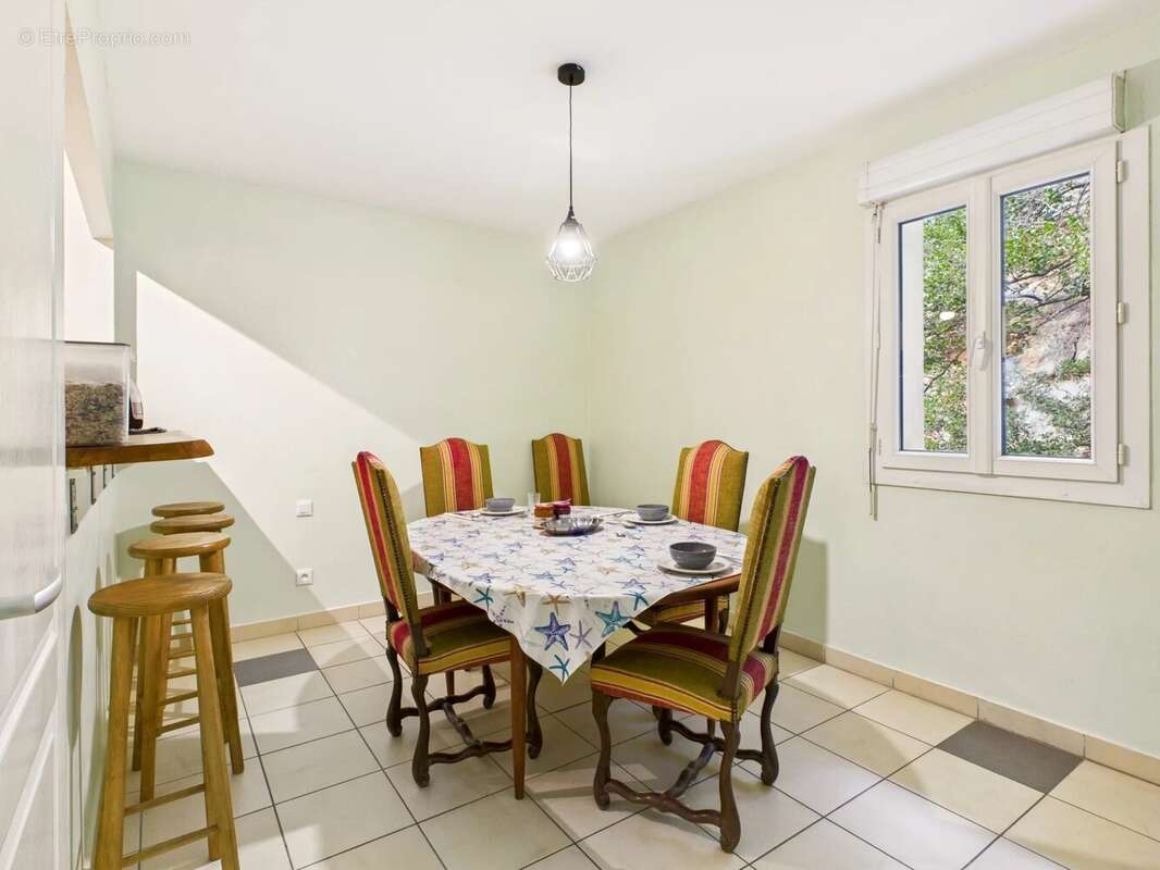 Maison à VILLESEQUE-DES-CORBIERES