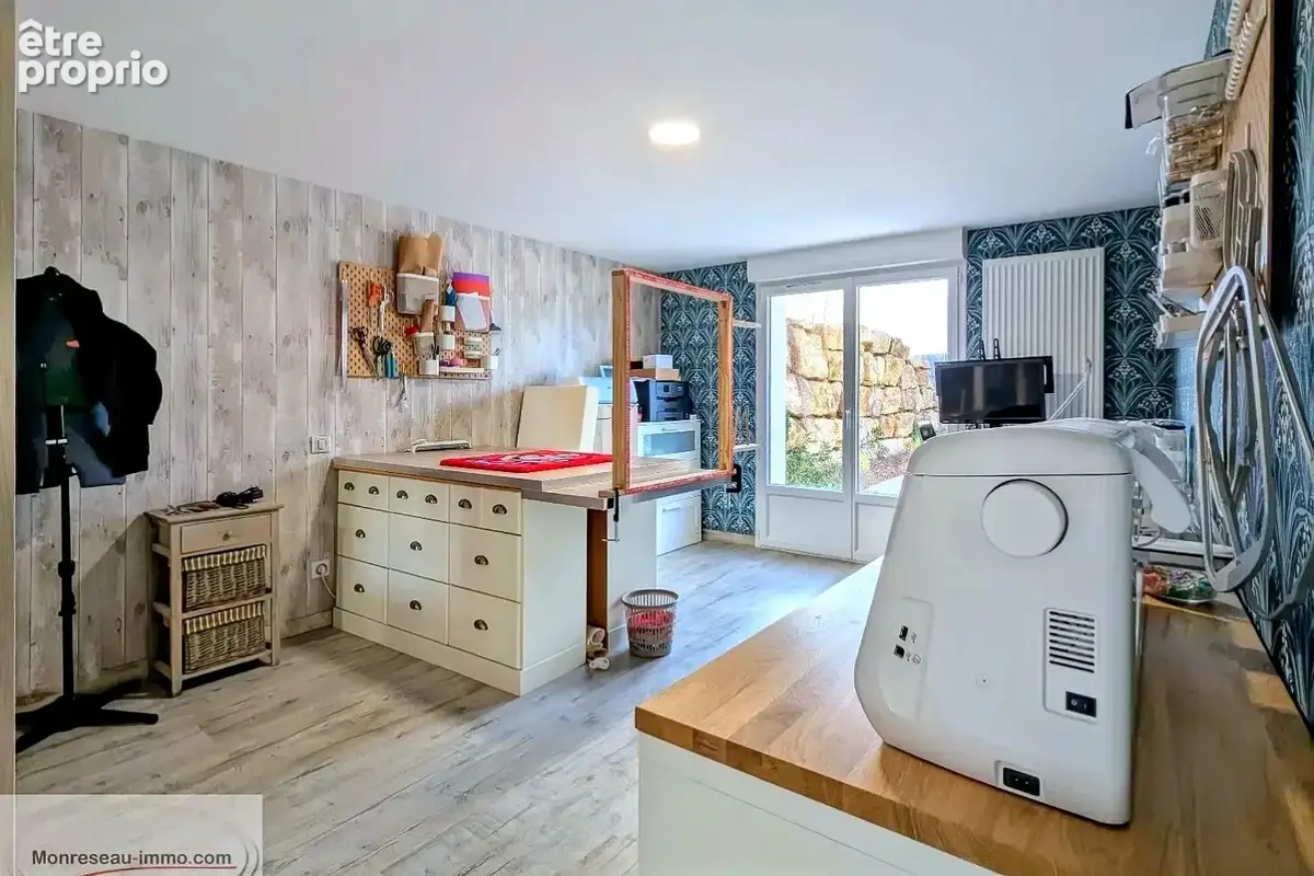 10 min Chalon-sur-Saône, villa familiale 259 m², climatisée, piscine, 5 chambres. Secteur sud chalonnais, cadre campagne. - photo 11