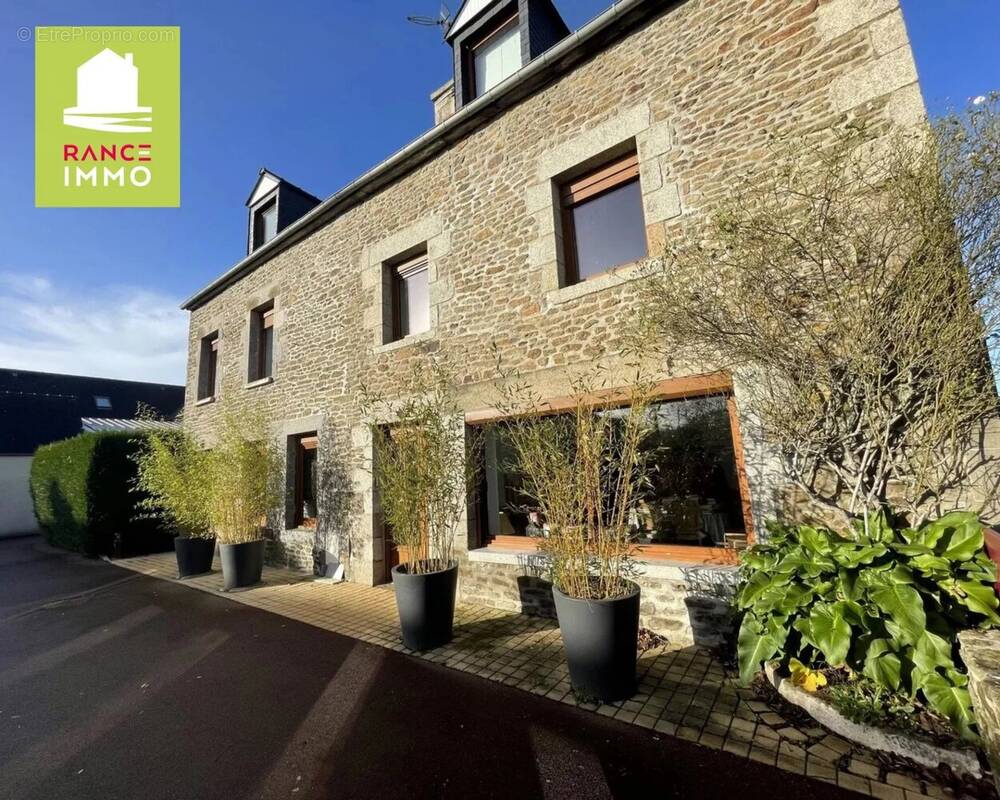 Maison à LA VICOMTE-SUR-RANCE