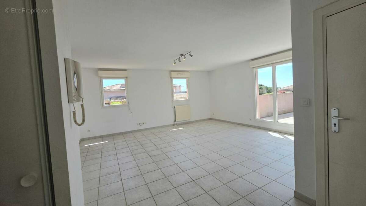 Appartement à LAMBESC