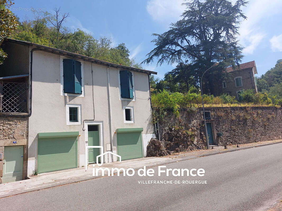Ensemble immobilier : maison de caractère 180m² et annexe 80m² sur 9974m² - photo 2