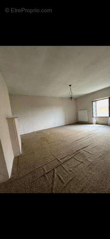 Maison à BONNAC-LA-COTE