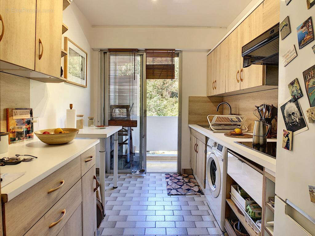 Appartement à VALLAURIS