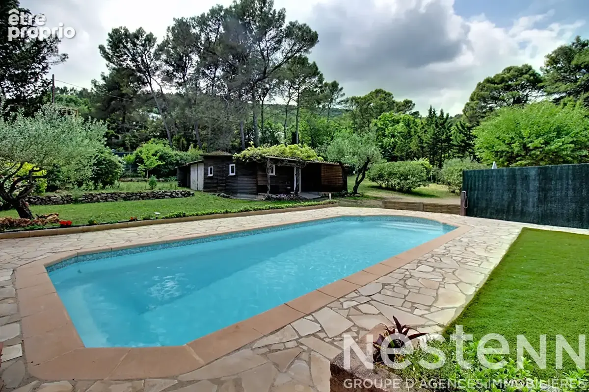 A VENDRE  : Maison avec dépendances, piscine et grand terrain . - photo 21