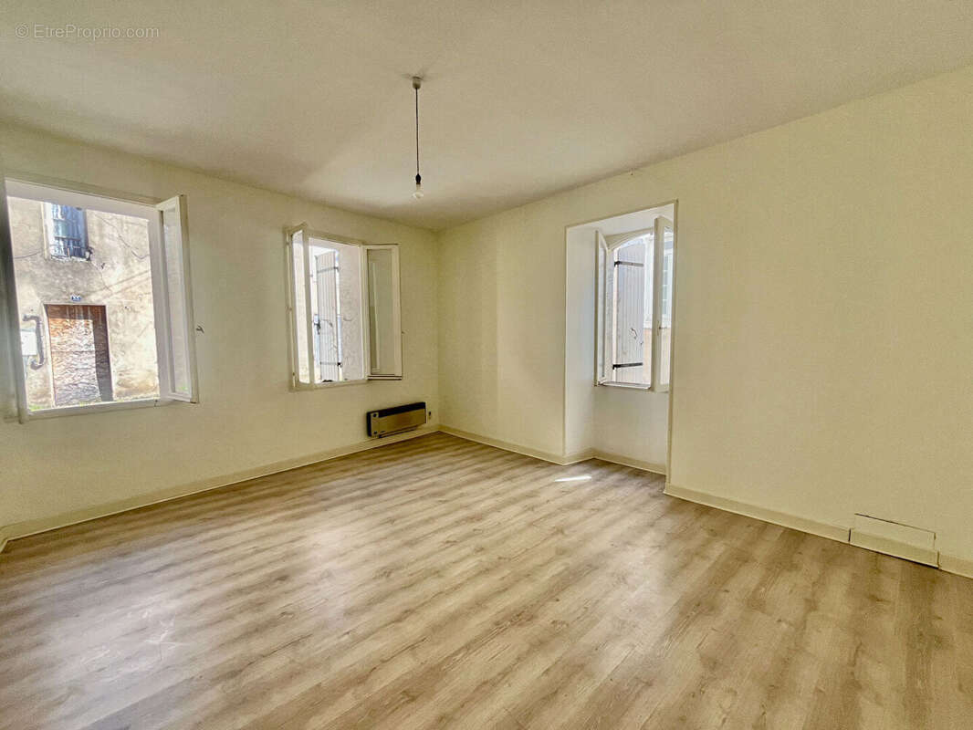 Appartement à SAINTE-LIVRADE-SUR-LOT