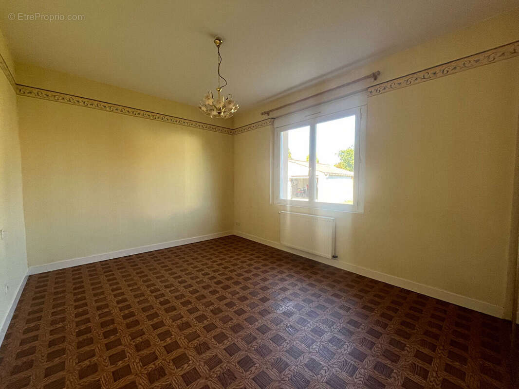 Maison à CASTELMORON-SUR-LOT