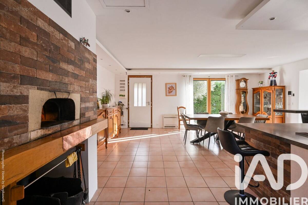 Photo 1 - Maison à PLAN-D'AUPS-SAINTE-BAUME