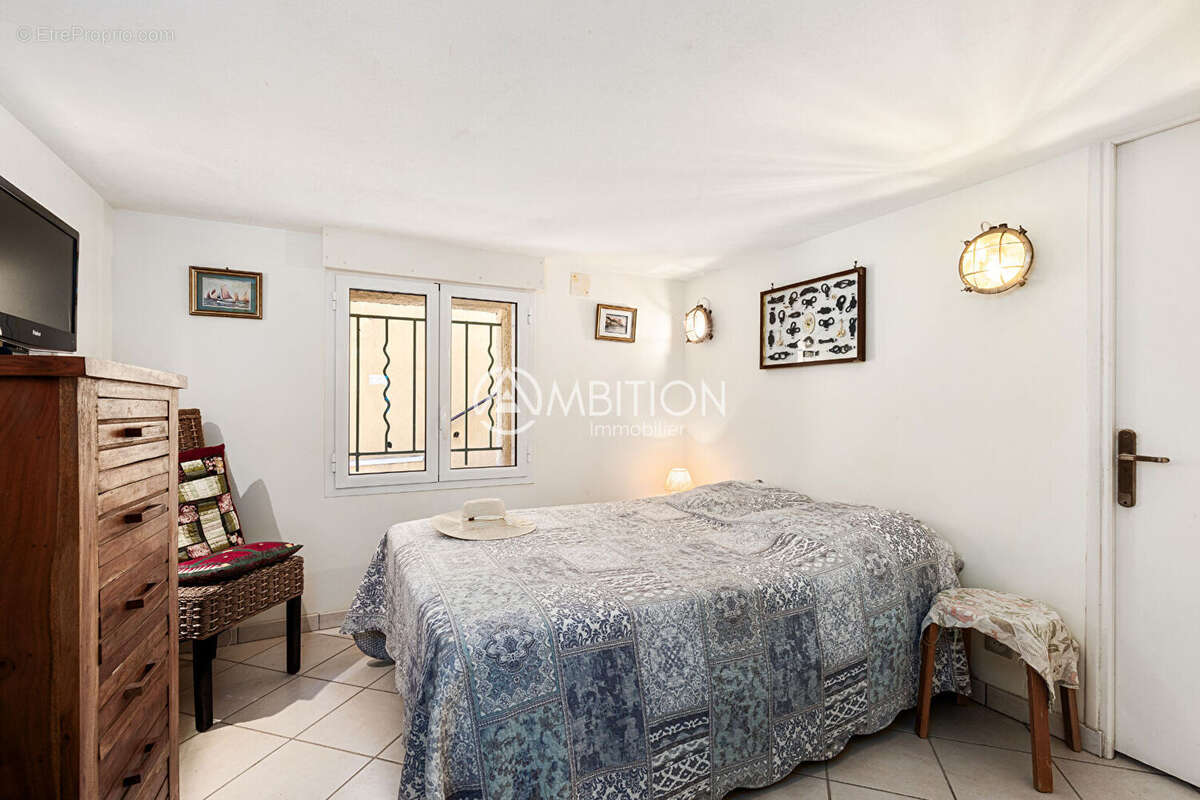 Maison à MANDELIEU-LA-NAPOULE