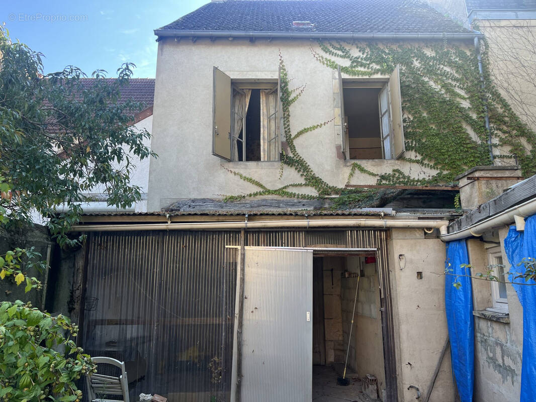 Maison à CHATEAUMEILLANT