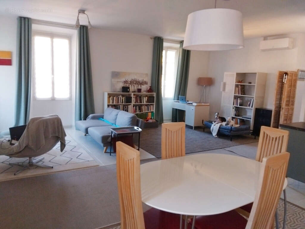 Appartement à HYERES