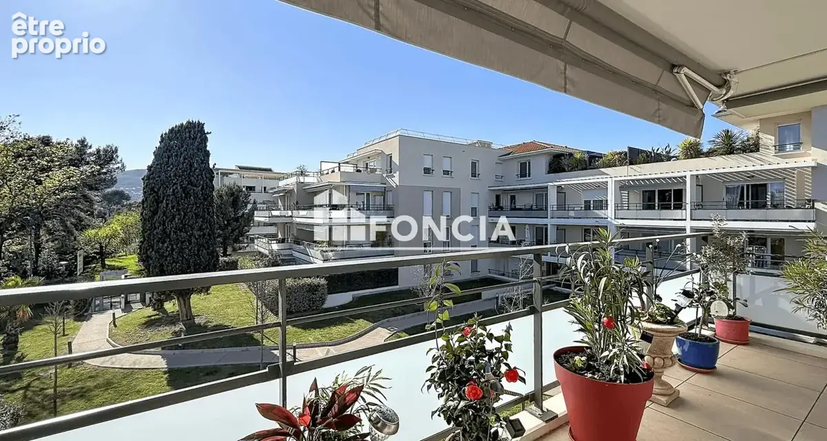 Viager occupé : Cannes dans résidence Récente de 2021 appartement de 3 piéces avec large terrasse - double parking - - photo 3