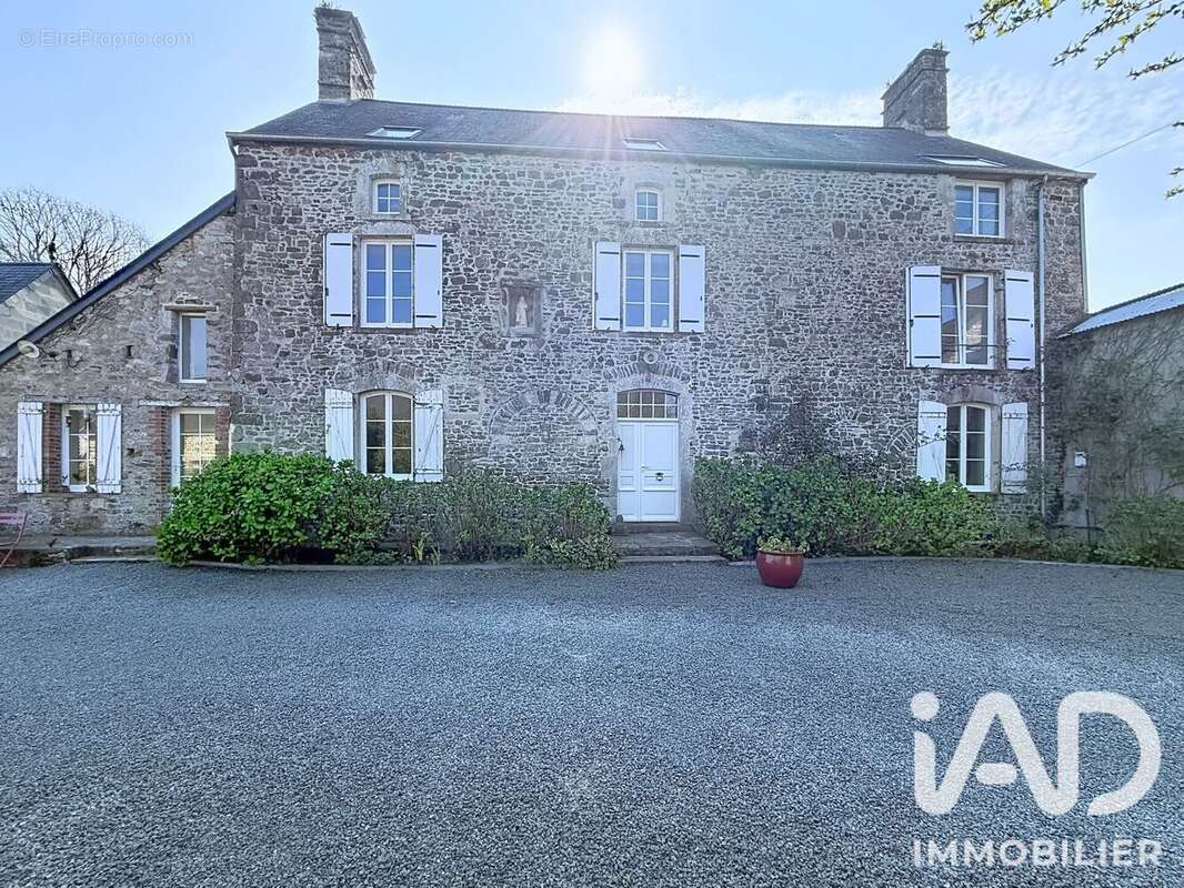 Maison 290 m² à Lithaire  - photo 8