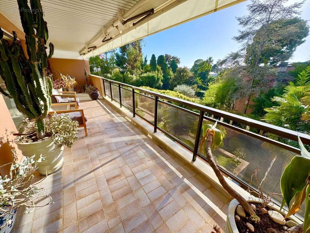 Appartement à CANNES