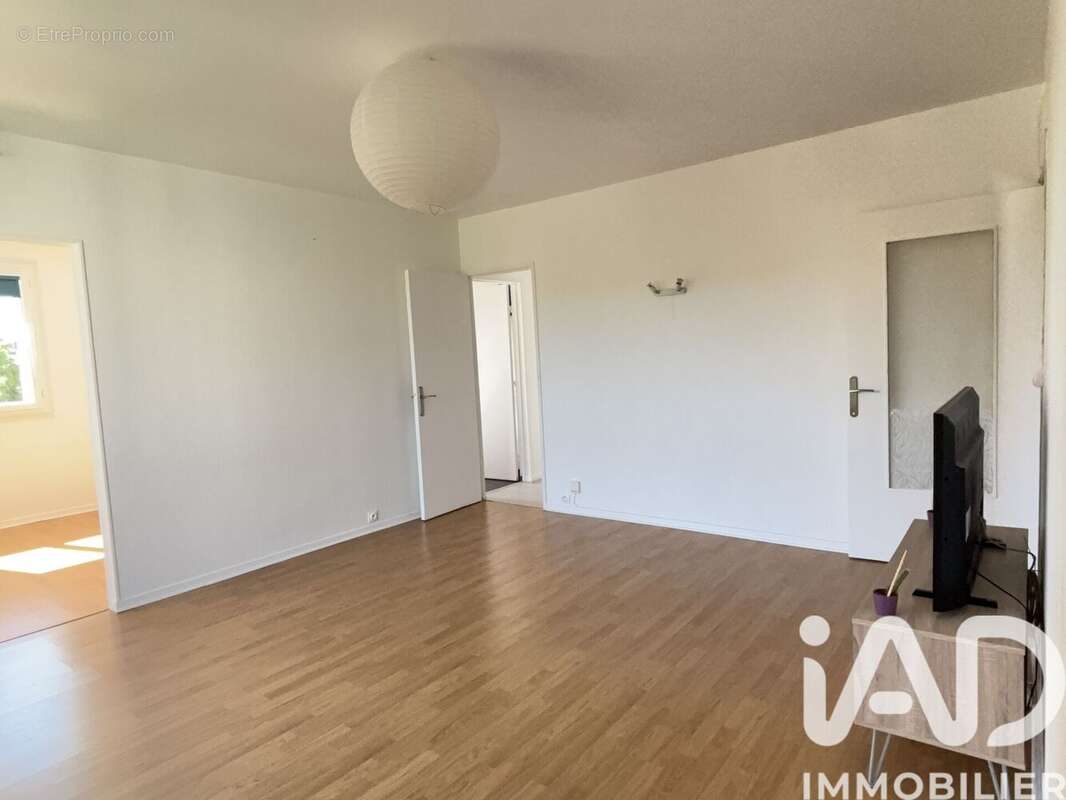 Photo 9 - Appartement à TAVERNY