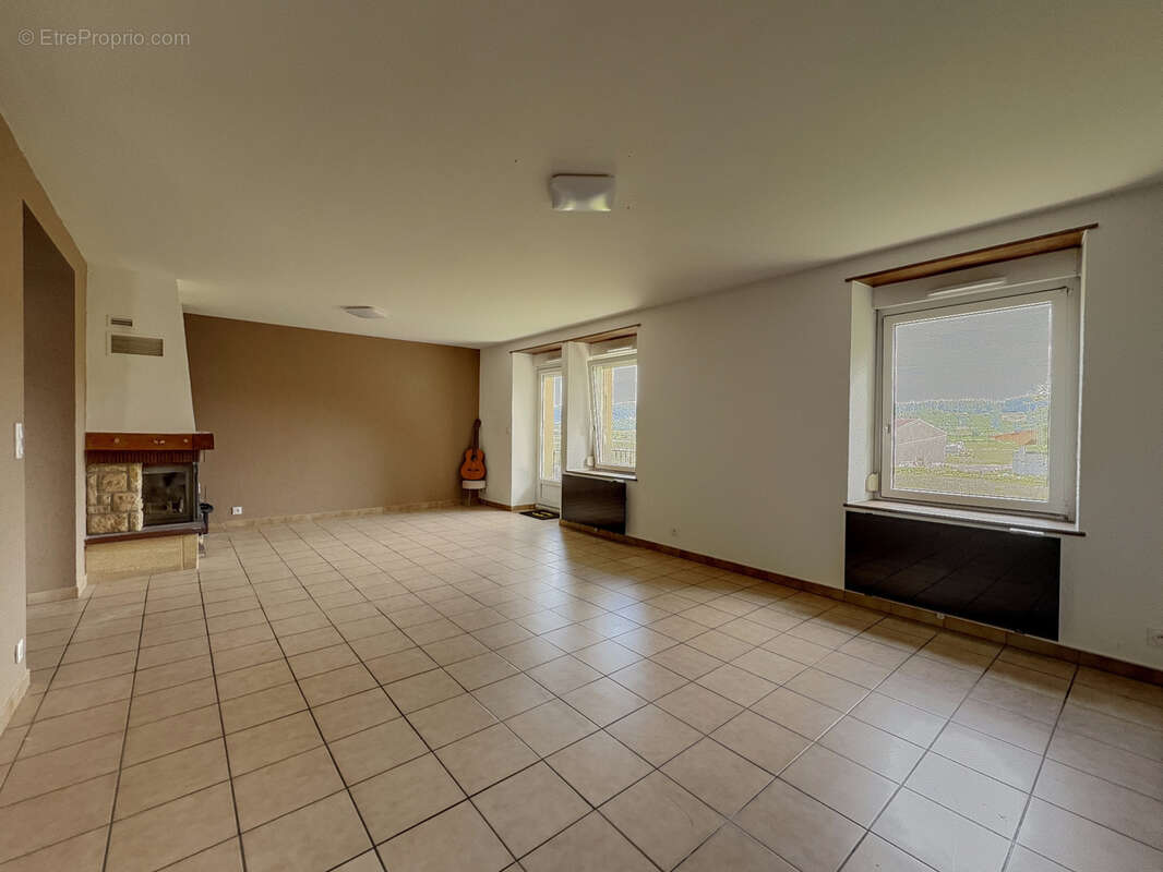 Appartement à CERNAY-L'EGLISE