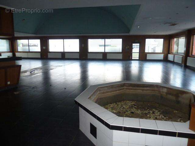 Commerce 863 m² à Proville  - photo 5