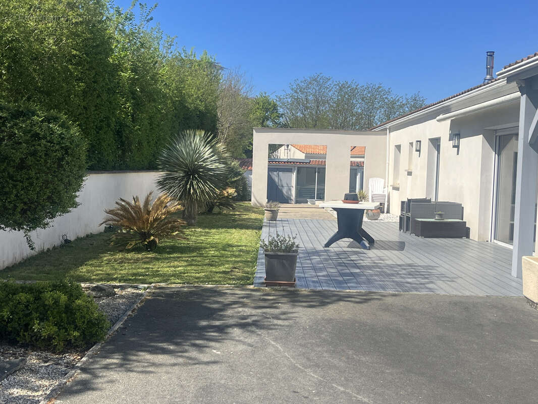 Maison à CORME-ECLUSE