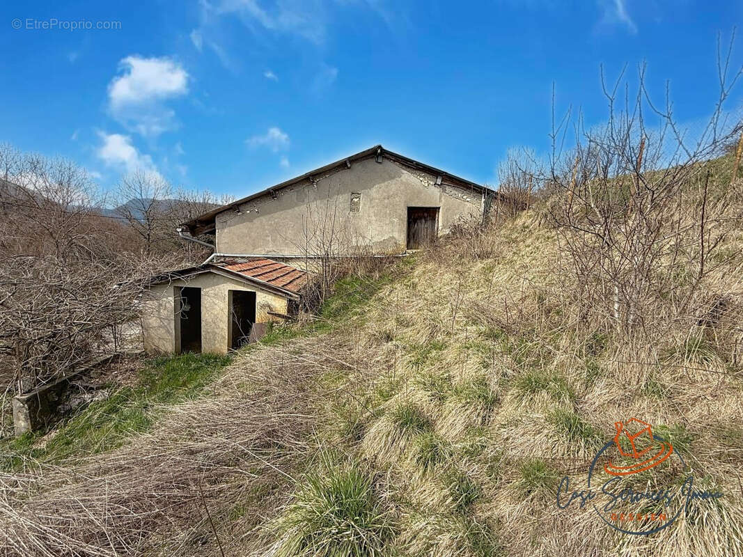 Maison à BELLEGARDE-SUR-VALSERINE