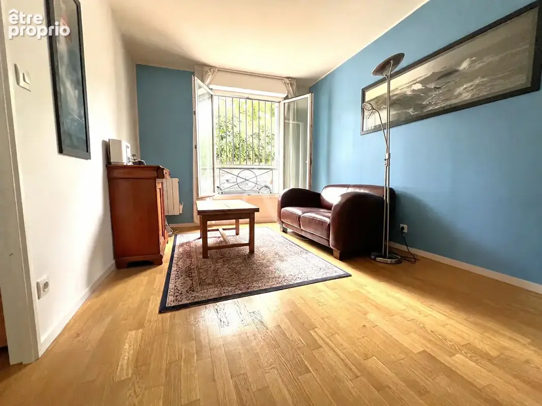 Appartement à PARIS-20E