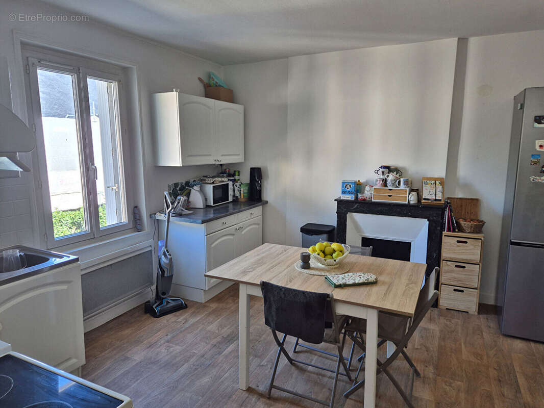 Appartement à MONTS