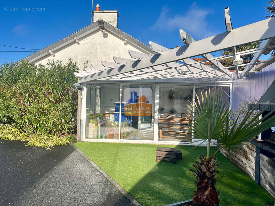 Maison à BOUGUENAIS