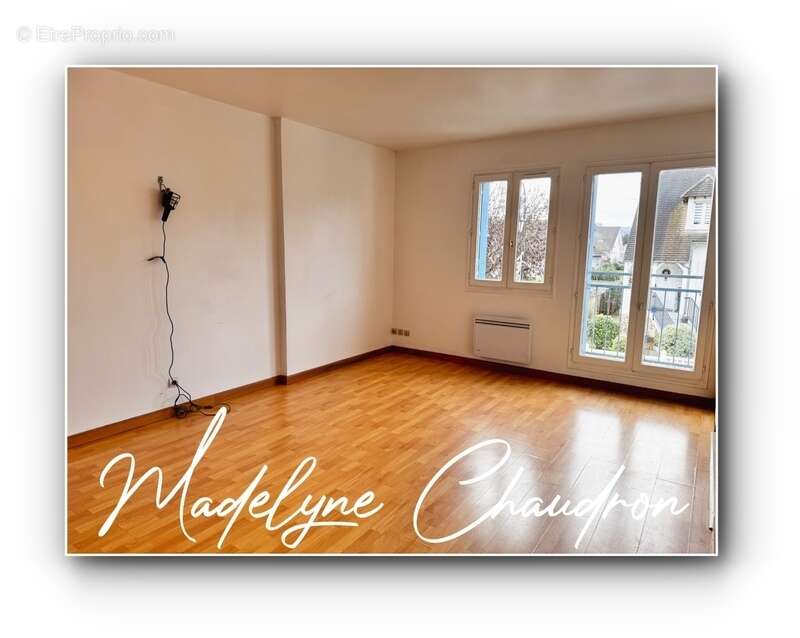 Appartement à LARDY