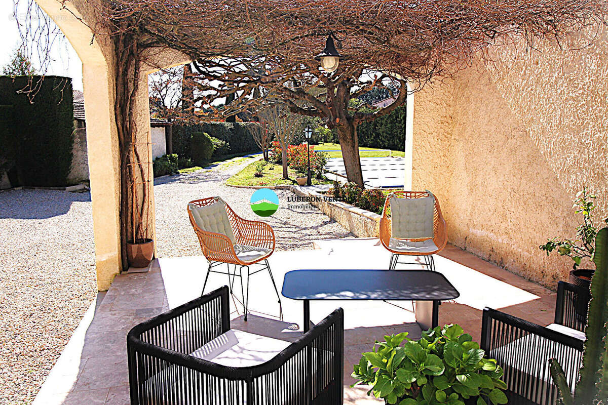 Maison à LORIOL-DU-COMTAT