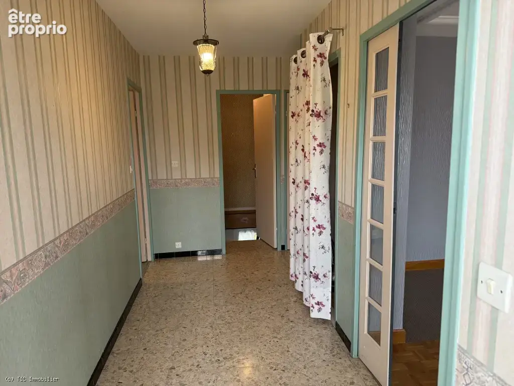 Pavillon de Plain-Pied à Ruffec : 5 Chambres et Jardin Clos - photo 15