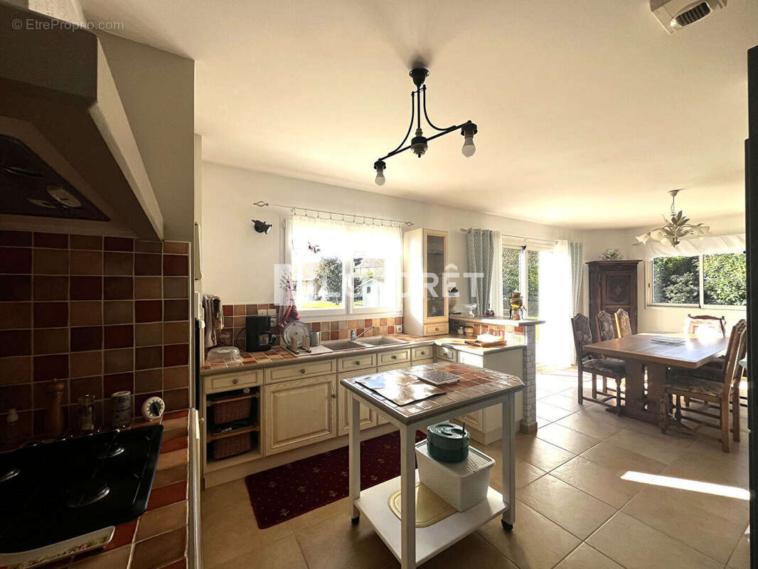 Maison à MEZIDON-CANON