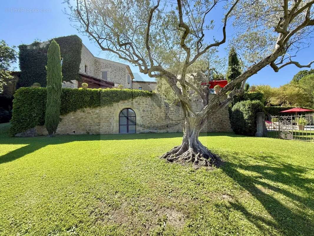 Maison à LOURMARIN