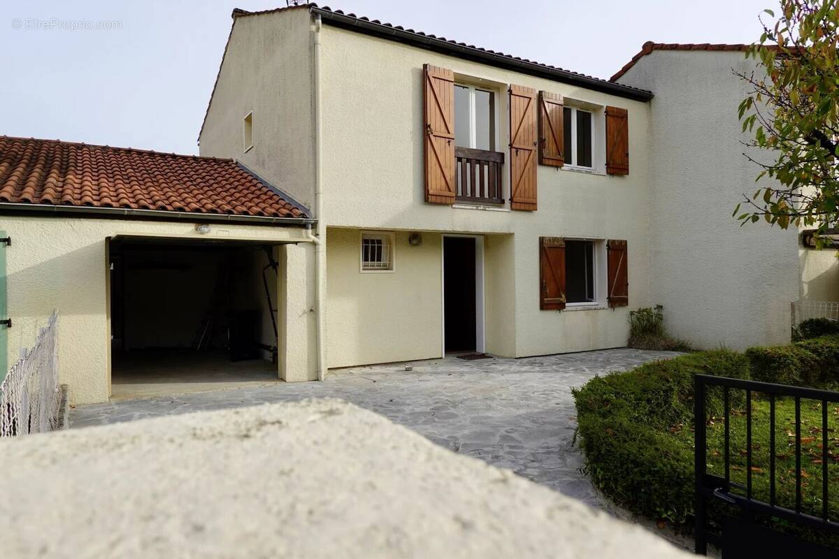 Maison à SAINT-GIRONS