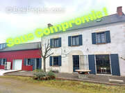 Maison à SAINT-VARENT