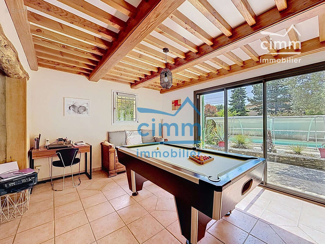 Maison 225 m² à Carpentras  - photo 9