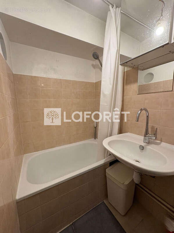 Appartement à SAINT-SYMPHORIEN-D'OZON
