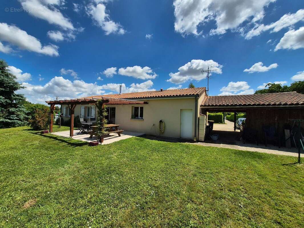 Photo 3 - Maison à QUINCAY