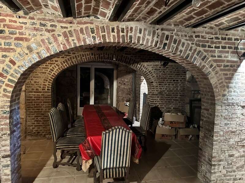 Maison à SAINT-OUEN-DE-THOUBERVILLE