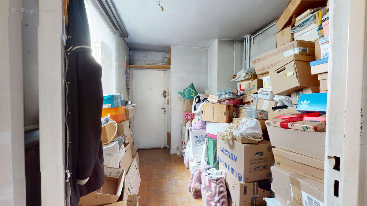 Appartement à PARIS-14E
