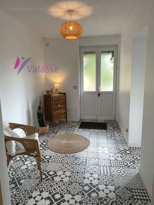 Maison à GRUCHET-LE-VALASSE