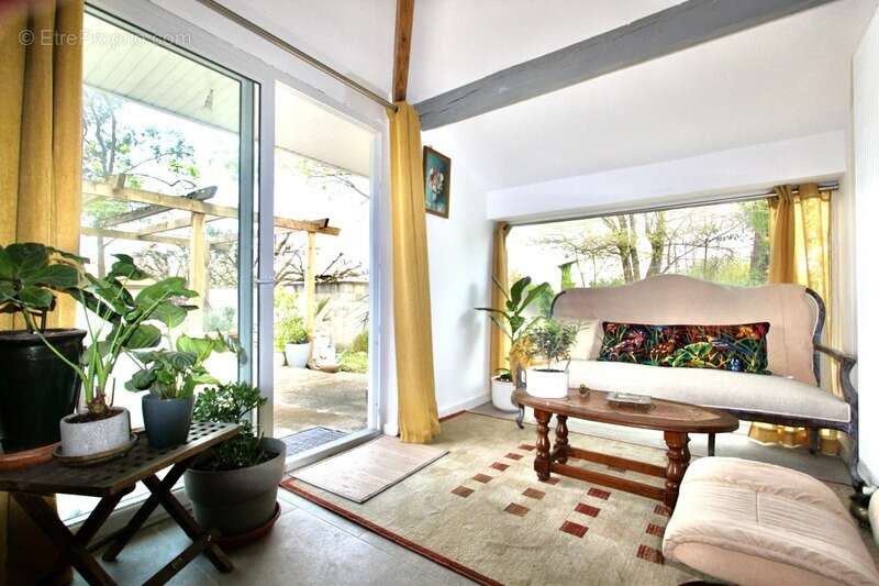 Maison à LA LANDE-DE-FRONSAC