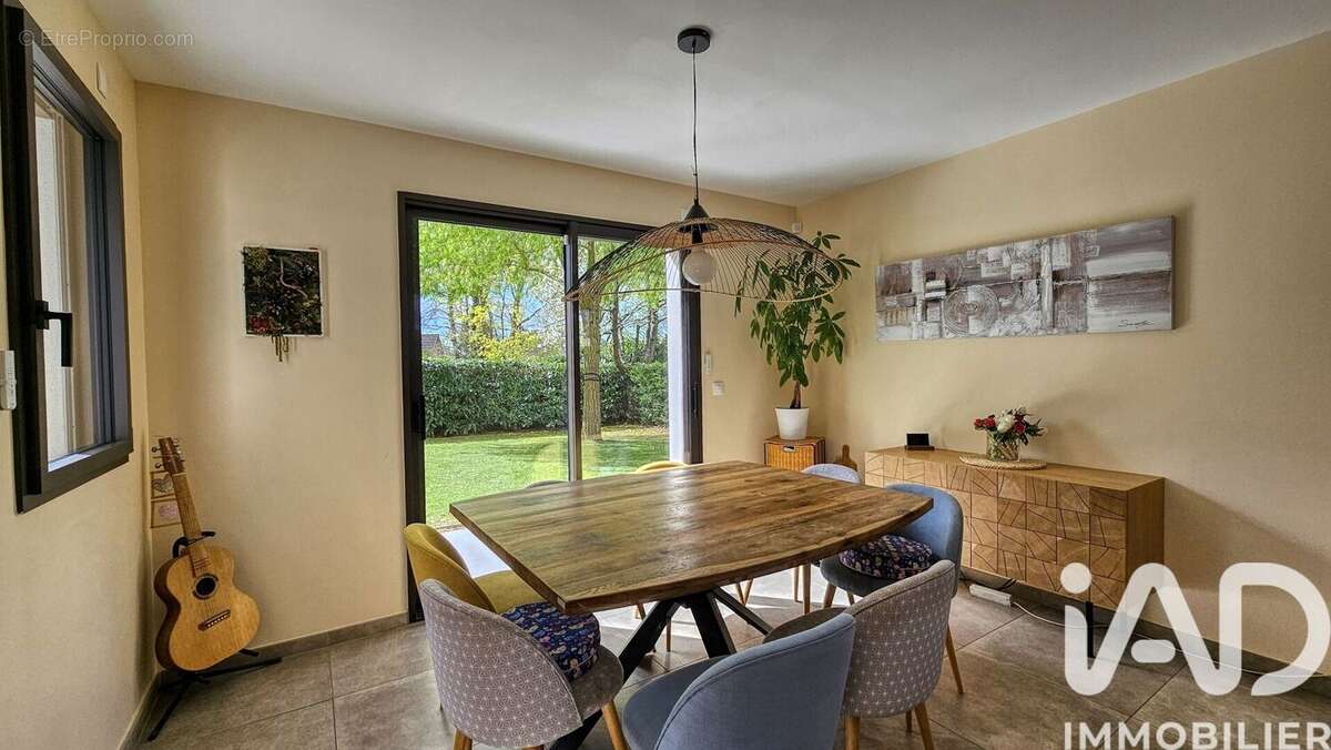 Photo 9 - Maison à MORAINVILLIERS