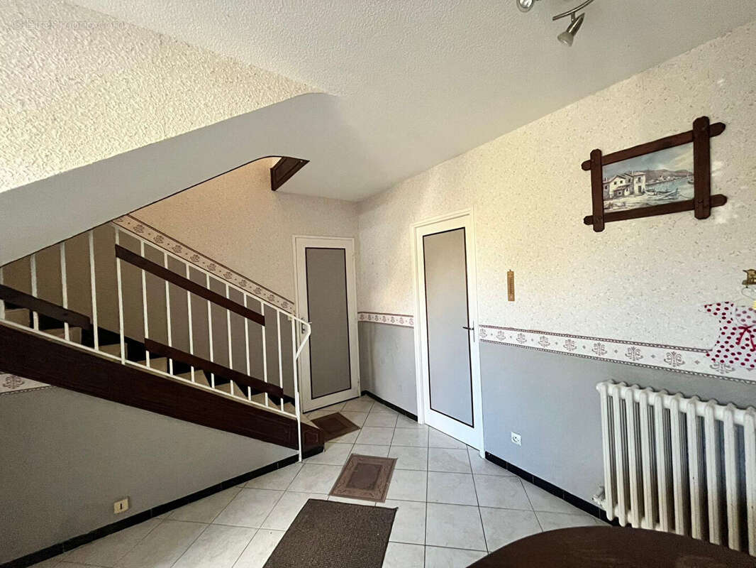 Maison à MAZERES-LEZONS