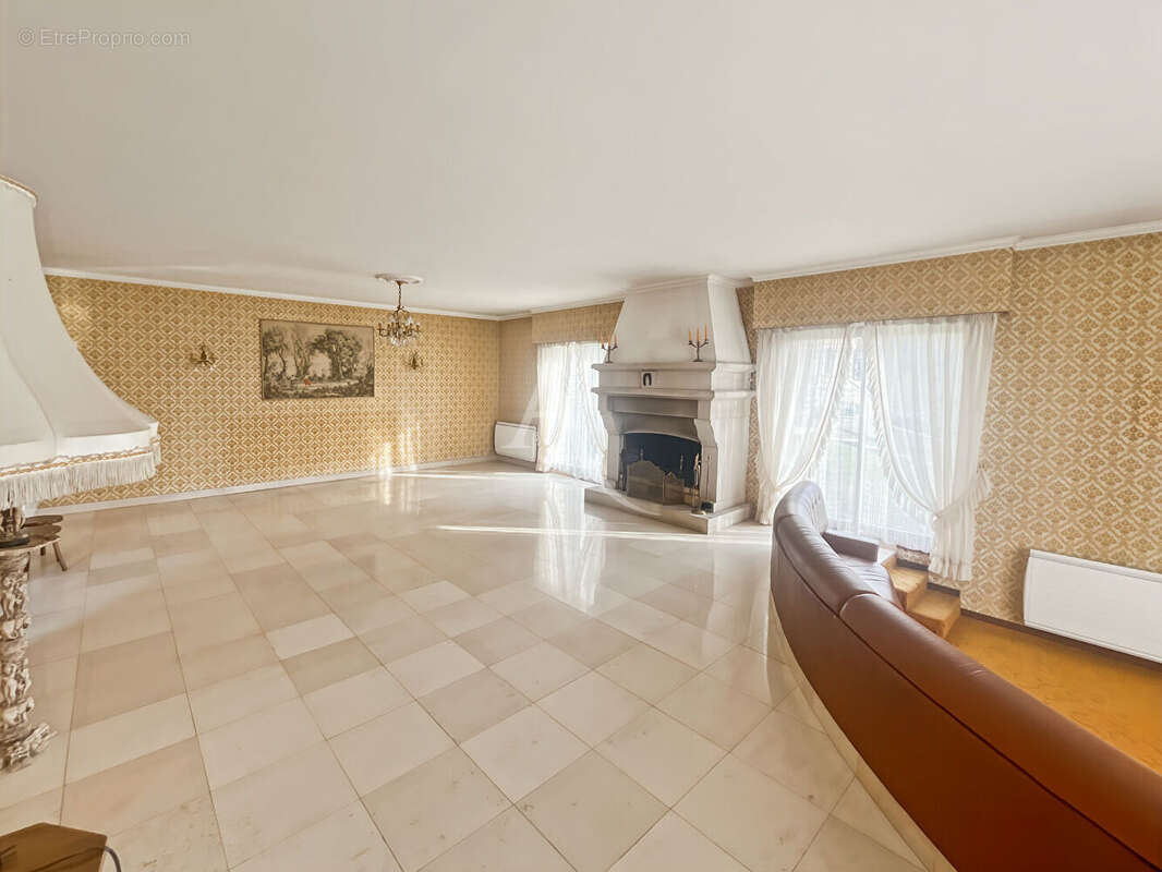 Maison à VAUX-SUR-SEINE