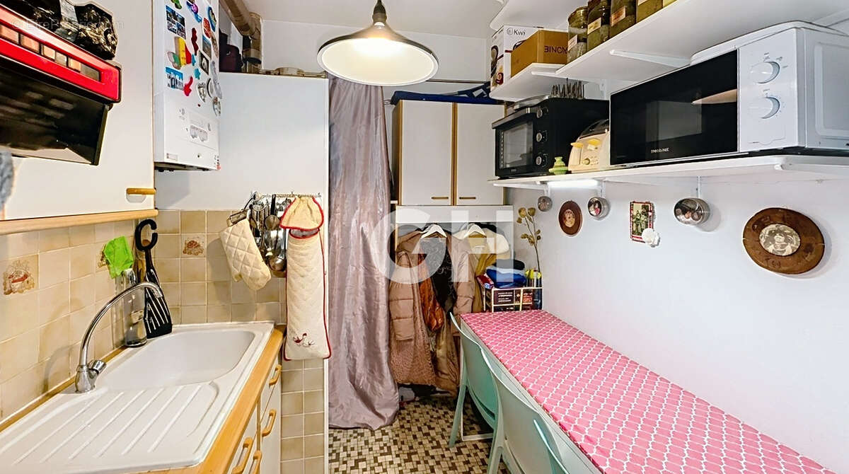 Appartement à PARIS-20E