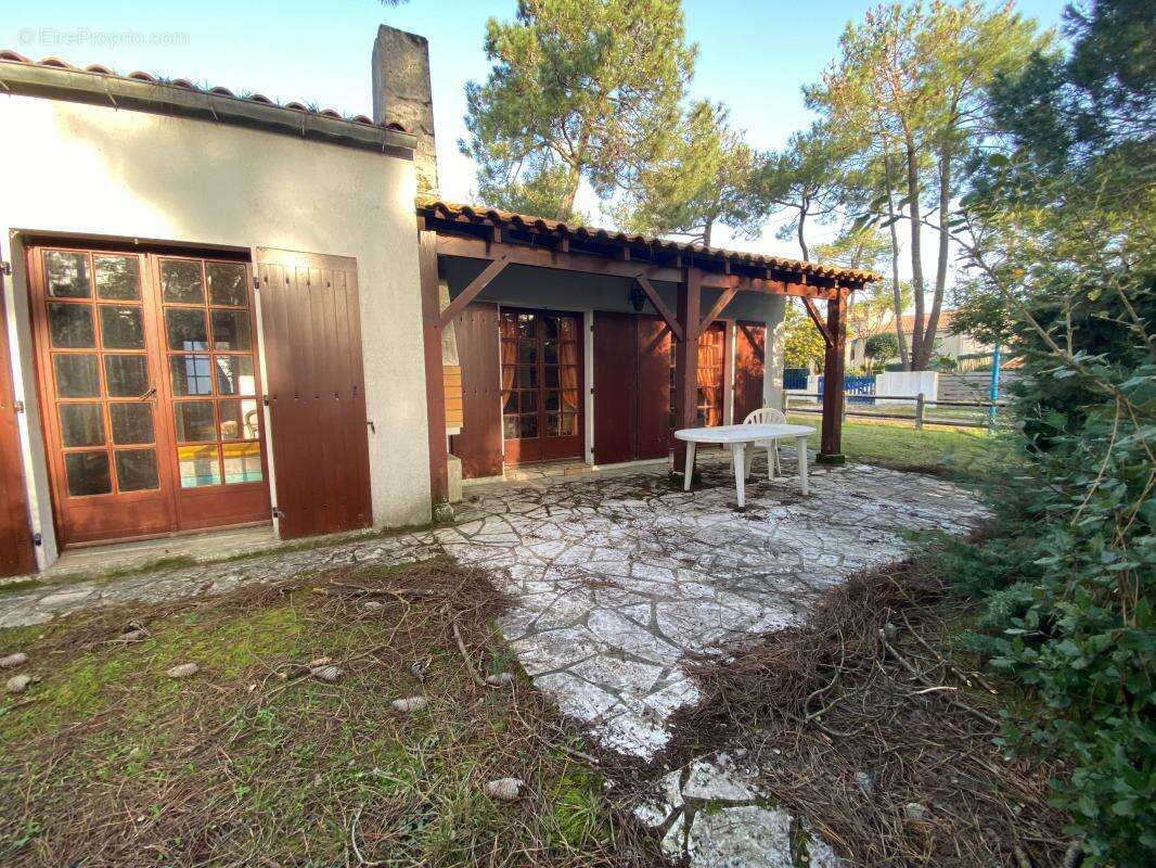 Maison à LES MATHES