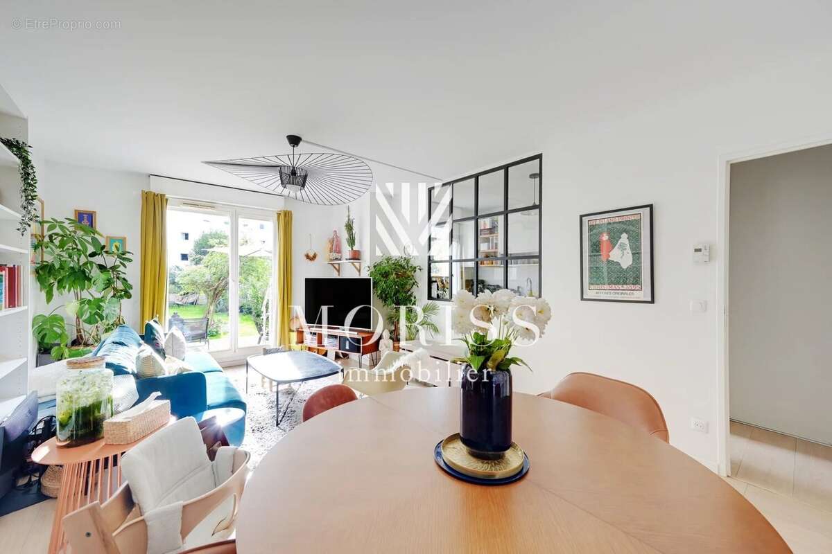 Appartement à PARIS-20E